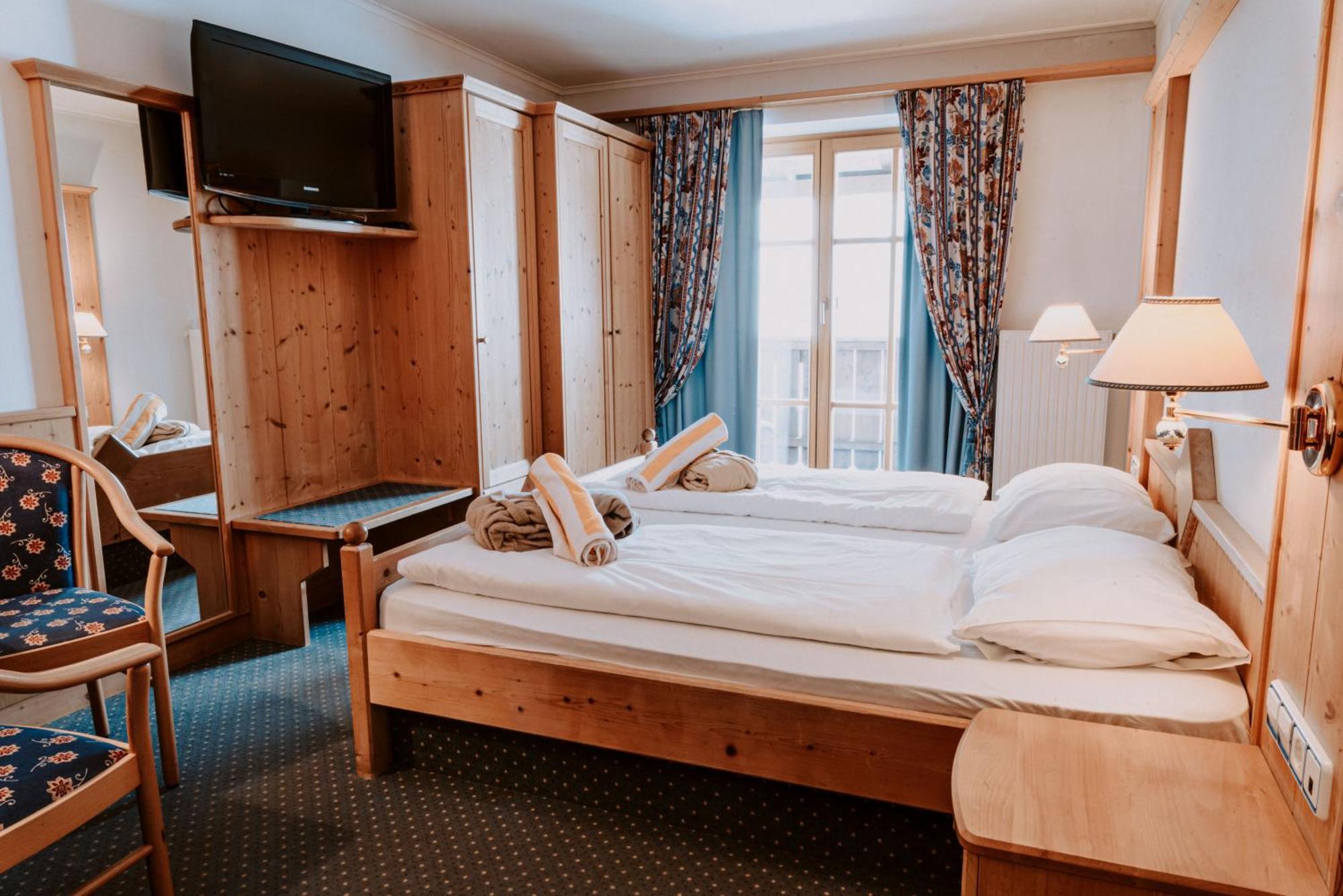 Hotel Bergschloessl Luson Buitenkant foto